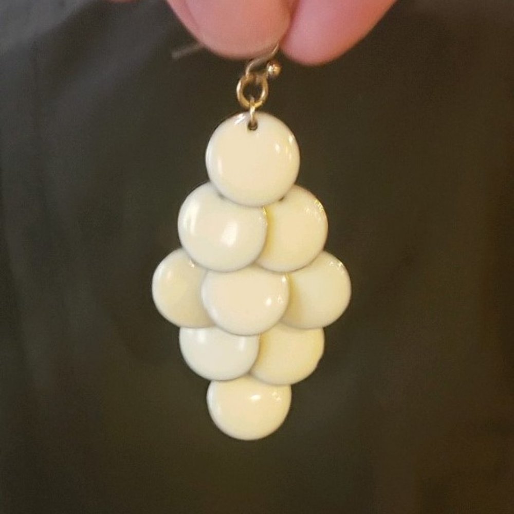 Vintaged enameled metal ivory ear weights earrings 23g